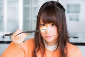 便秘は食事量を減らすと悪化!? 便のカサが減るためで、特に朝食は必ず食べよ