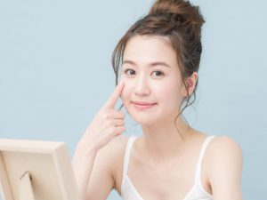 【飛蚊症におすすめのツボ】視界をユラユラ動く小さな虫？糸くず？どうにかしたい！（大学教授解説）