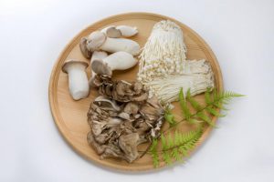 菌活ダイエット用の【塩きのこ】は、えのき・まいたけ・エリンギの3種で作るのがおすすめ