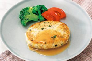 女性ホルモンに似た働き「大豆イソフラボン」たっぷりレシピ【豆腐とサバのハンバーグ】